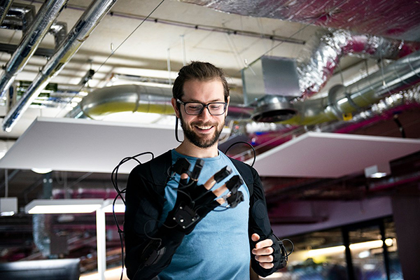 ©Valkyrie Haptic Gloves ©Valkyrie Haptic Gloves