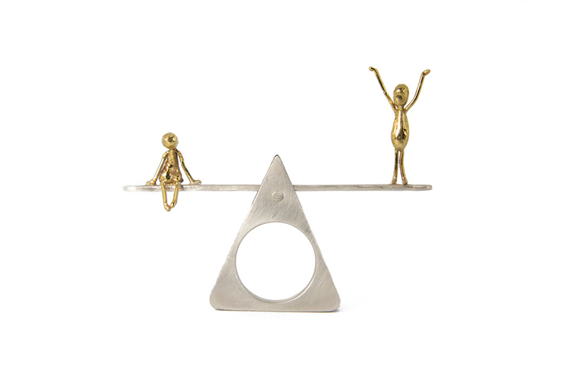 'Make Jewellery Not War 'Make Jewellery Not War